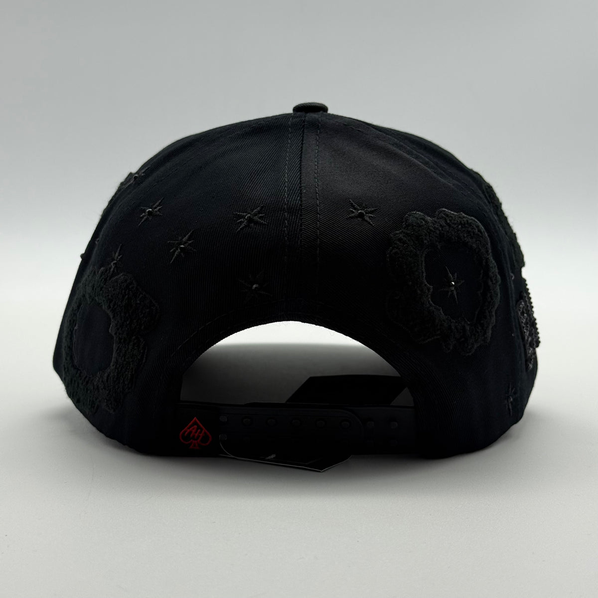 BLACK SHEEP