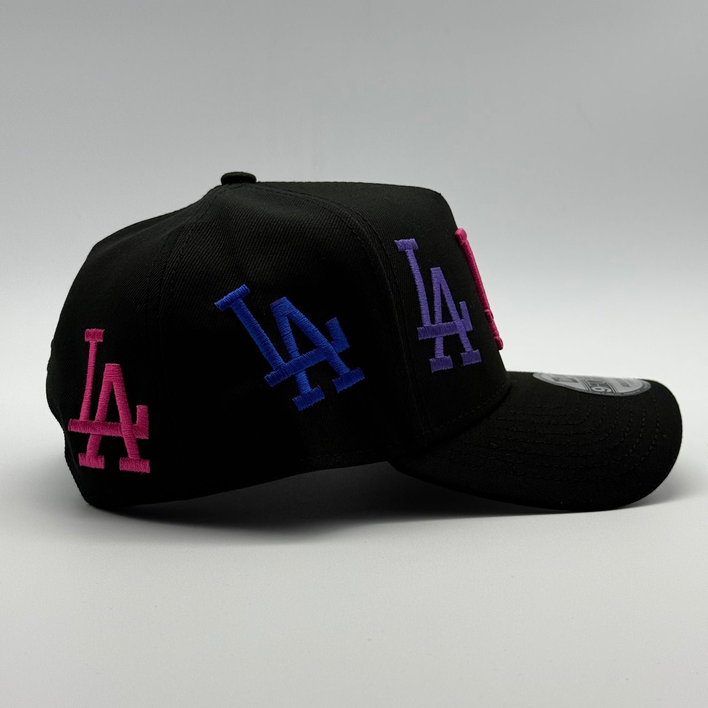 LA DACING LOGOS