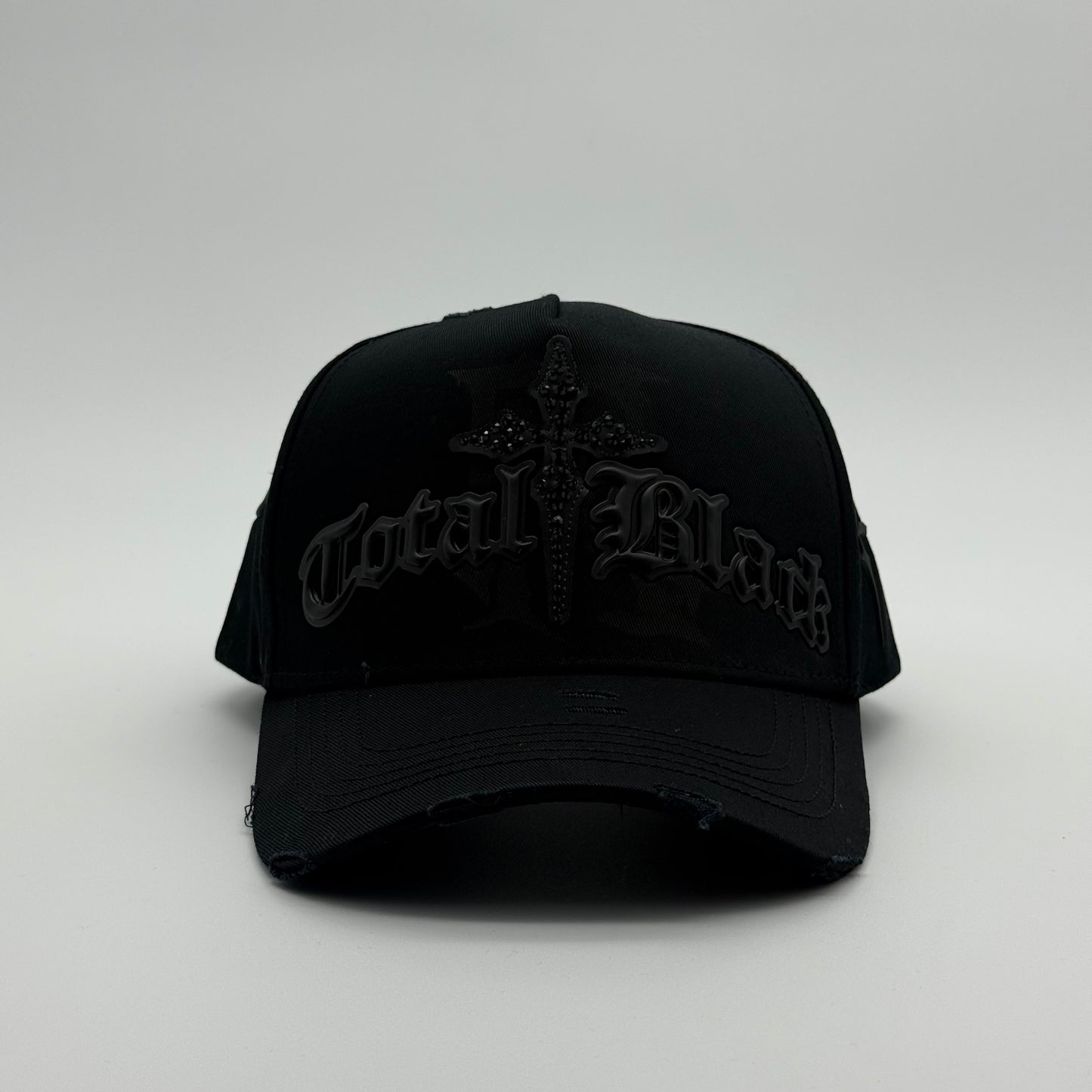 TOTAL BLACK